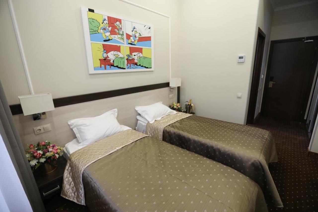 Hotel Donald Odessa Extérieur photo
